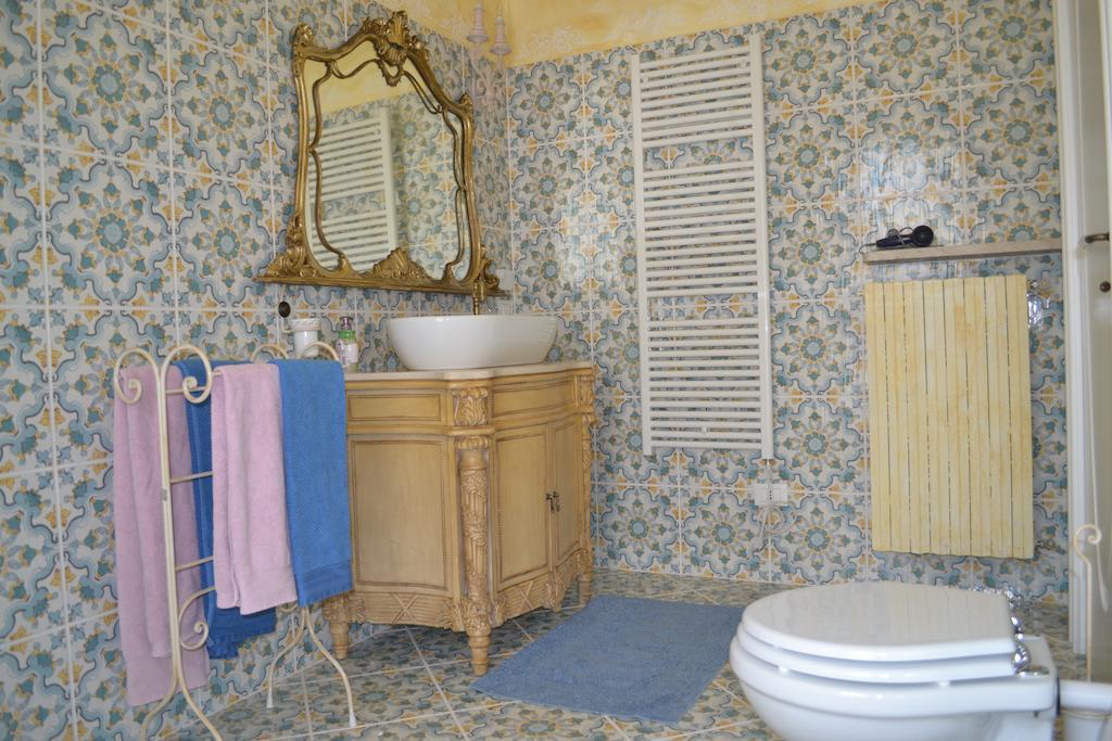 La Maison Delle Favole Desenzano del Garda Exterior foto