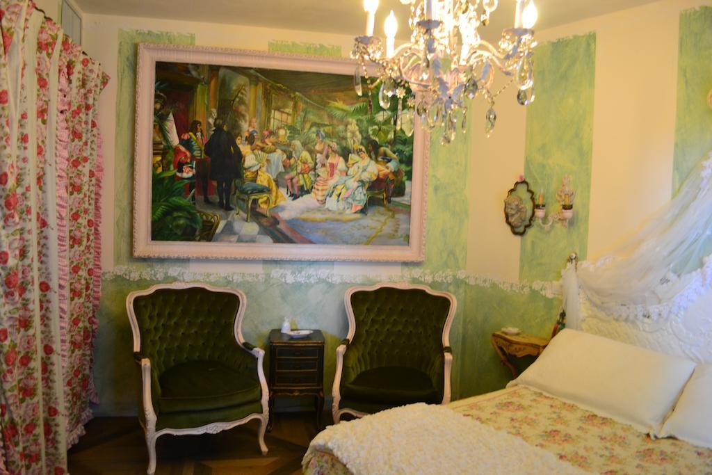 La Maison Delle Favole Desenzano del Garda Habitación foto